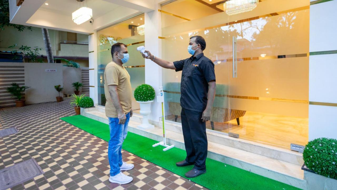 Hotel Pacific Residency - Andheri Мумбаи Экстерьер фото