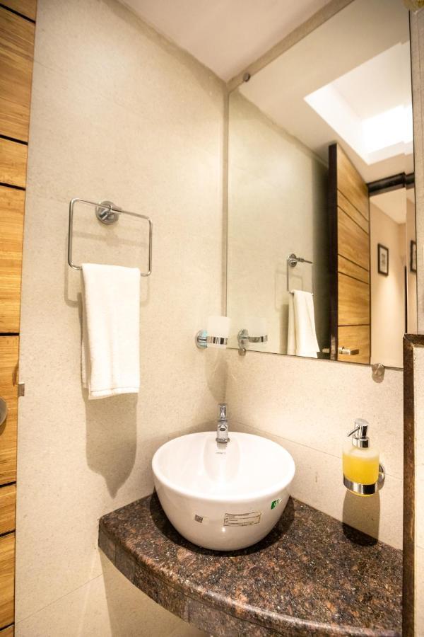 Hotel Pacific Residency - Andheri Мумбаи Экстерьер фото